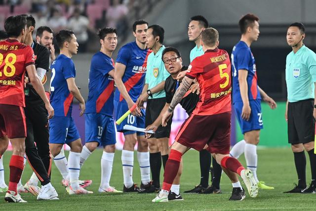 余嘉豪20+7浙江逆转北控 周鹏24分深圳胜宁波