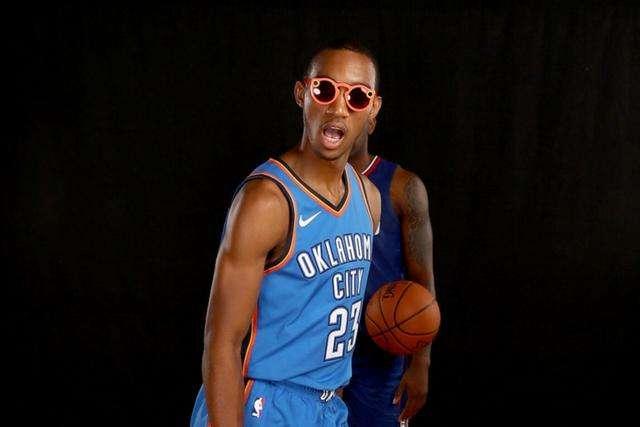 勇士双向合同再签一名后卫 夏季联赛场均16分