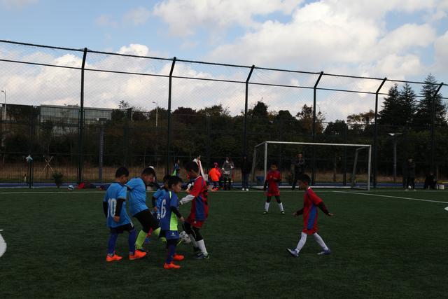 欧联杯-B费绝杀马奎尔失误 曼联2-1格拉斯哥流浪