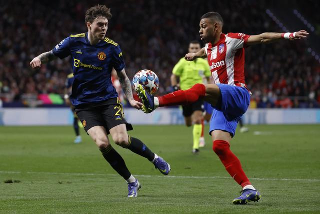 高诗岩14+13山东胜青岛 崔永熙19分广州胜四川